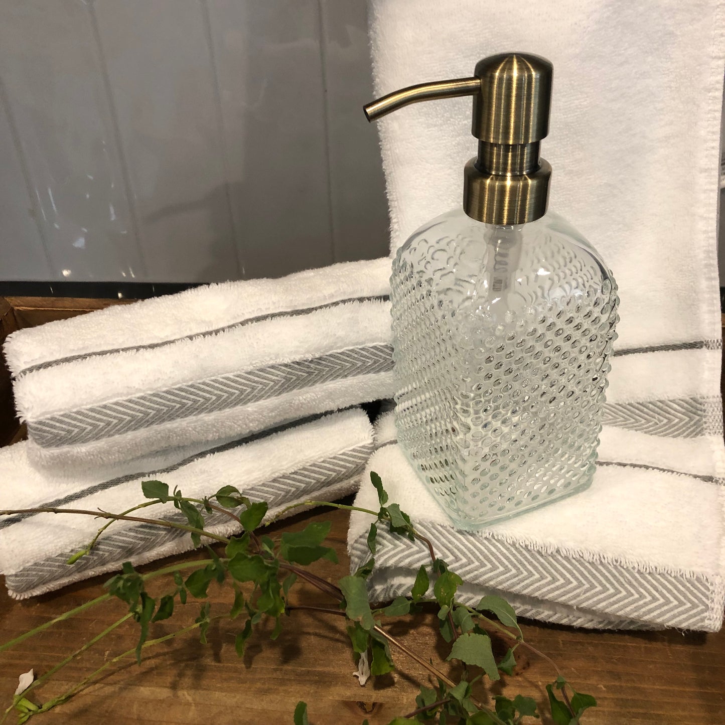 Cascade Glass Soap Dispenser – 12oz / 350ml Wavy Fluted square Bottle with Stainless Steel Pump (Silver, Brass, Bronze, Black)