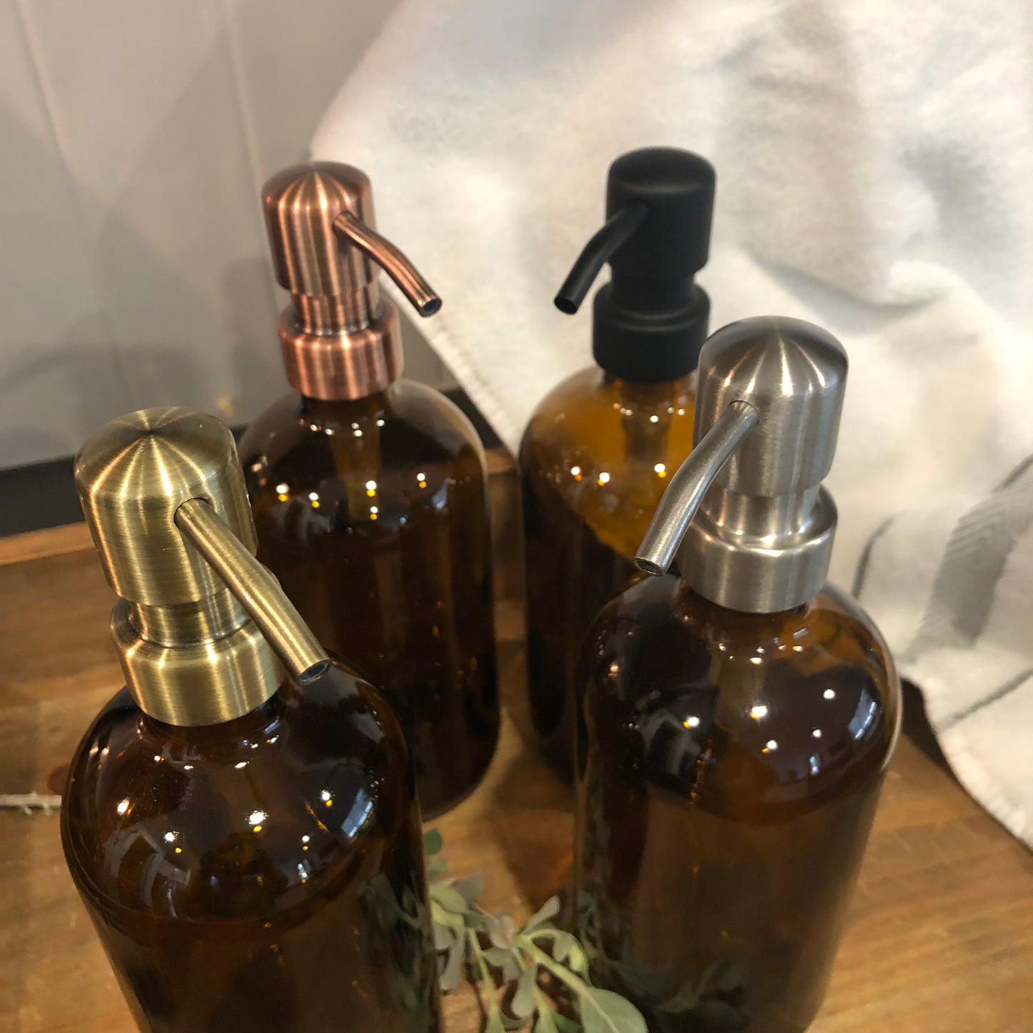 Sedona Glass Soap Dispenser 500ml (16oz) – Amber Vintage Apothecary Bottle with Stainless Steel Pump (Silver, Brass, Bronze, Black)