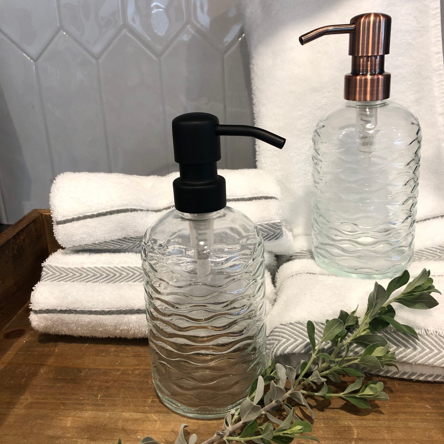 Cascade Glass Soap Dispenser – 12oz / 350ml Wavy Fluted Round Bottle with Stainless Steel Pump (Silver, Brass, Bronze, Black)