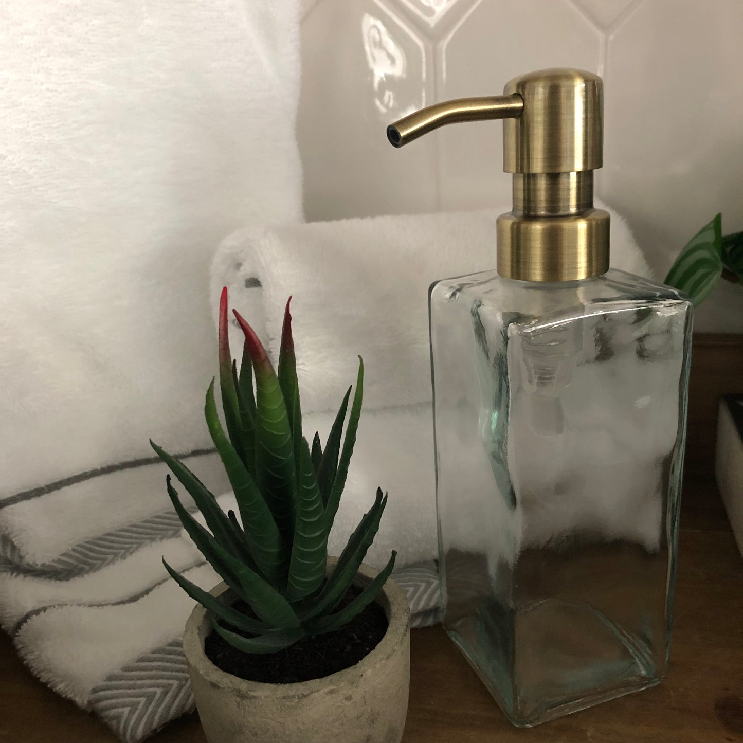 Vera Glass Soap Dispenser – Modern Square Fluted Glass, Elegant Bathroom & Kitchen Decor