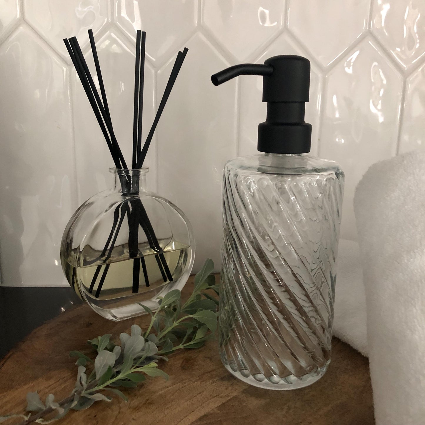 Luna Glass Soap Dispenser – 12oz / 350ml Fluted Spiral Bottle with Stainless Steel Pump