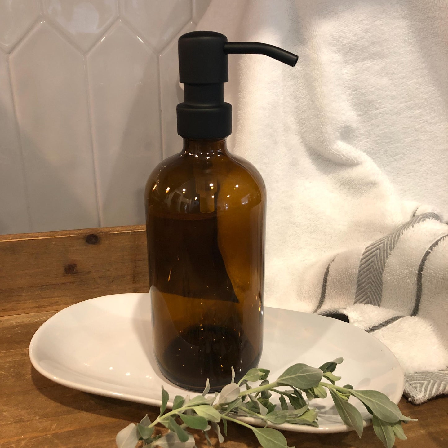 Sedona Glass Soap Dispenser 500ml (16oz) – Amber Vintage Apothecary Bottle with Stainless Steel Pump